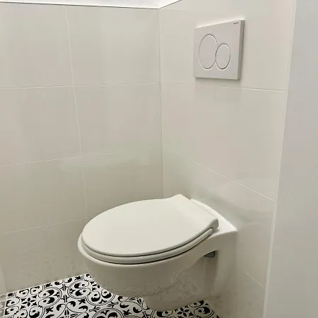 Stylish & Renovated Apartment With Free Parking Vienna Exterior photo